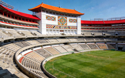 墨西哥城体育场外观 - 传统足球场馆与观众席